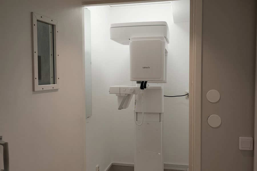 The X-ray unit in a room at Tandvårdshuset in Älmhult